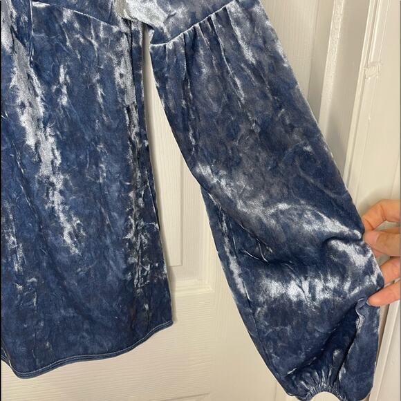 LC Lauren Conrad medium long sleeve blue velvet soft retro - Picture 3 of 4